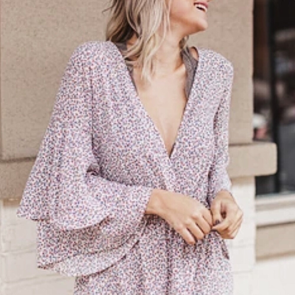 Romper Floral Bell Sleeves